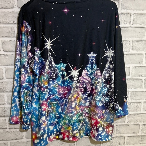 Colorful Women's Top with Starry Christmas design size XL - Picture 5 of 6